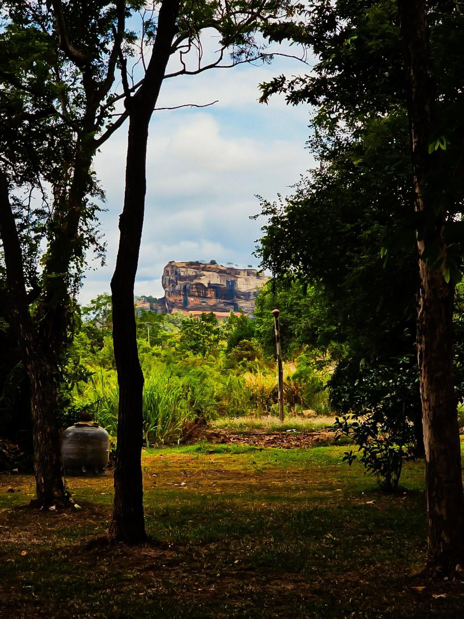 Ehalagala Lake Resort Sigiriya Exterior photo